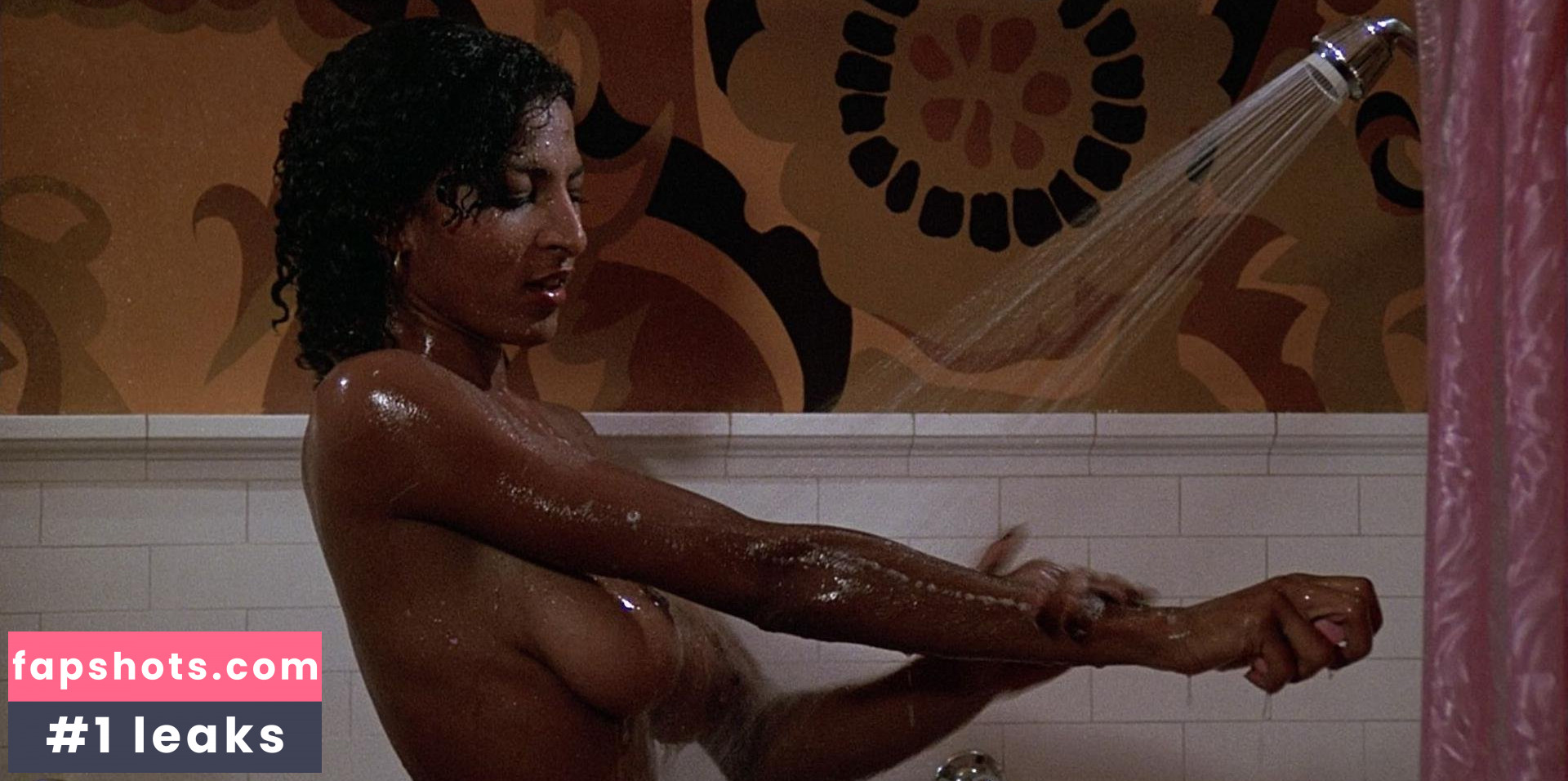 Pam Grier gallery photo #108