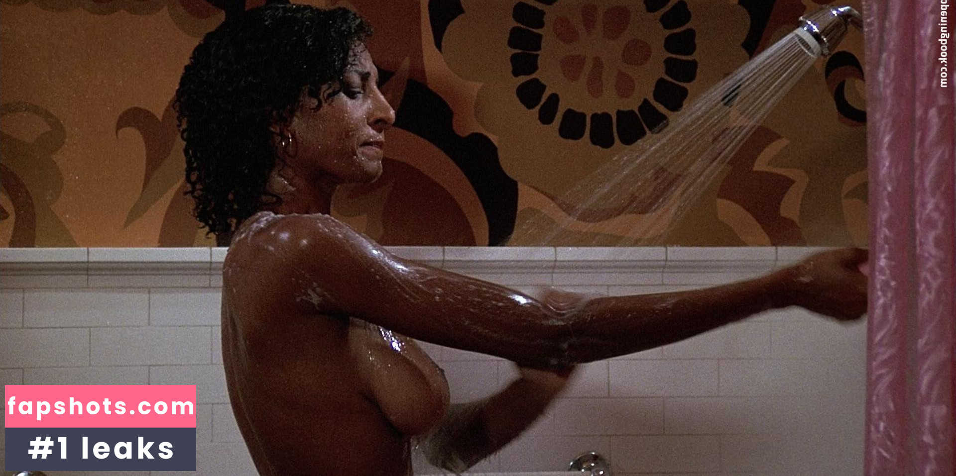 Pam Grier gallery photo #110