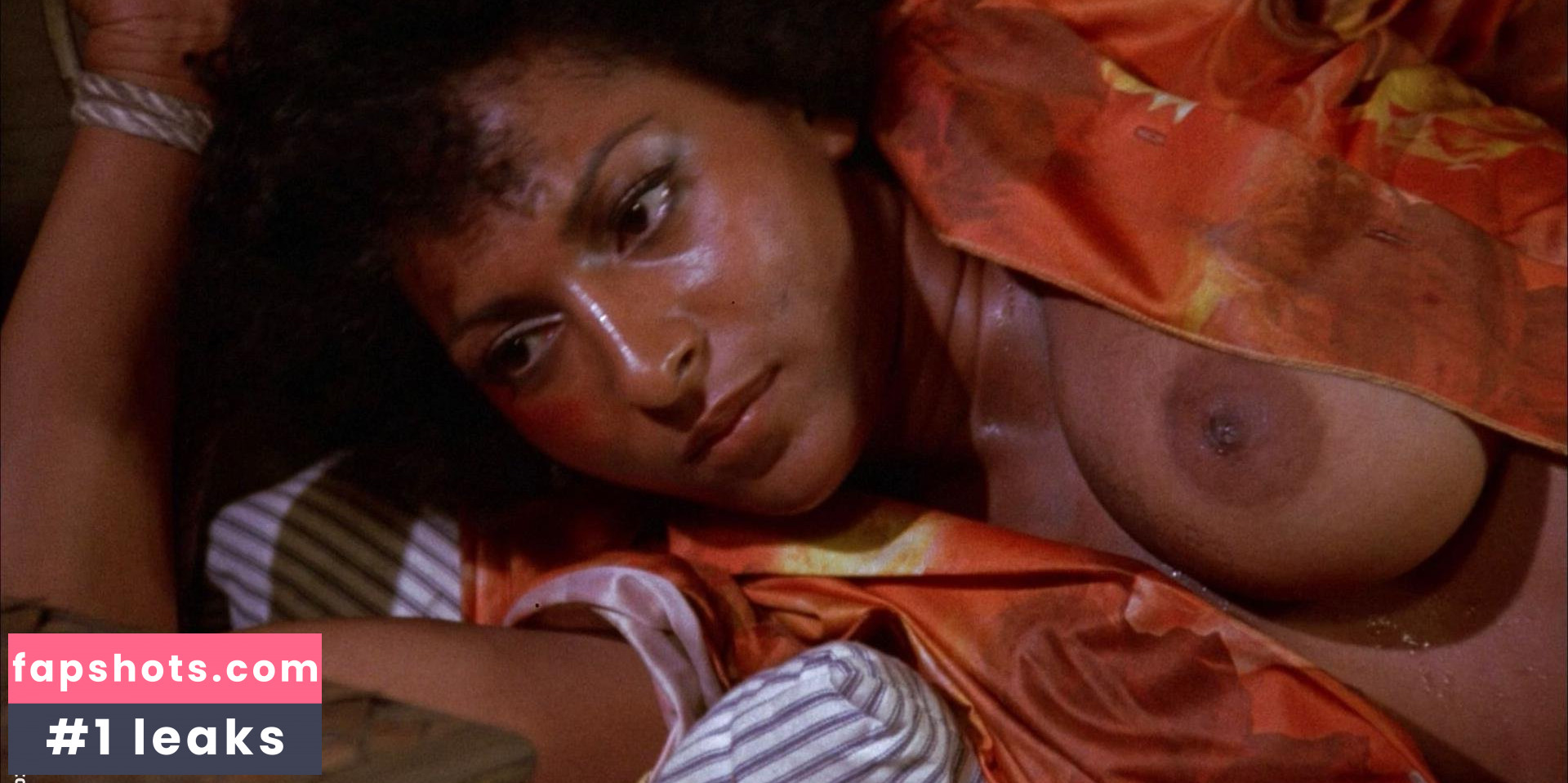 Pam Grier gallery photo #118