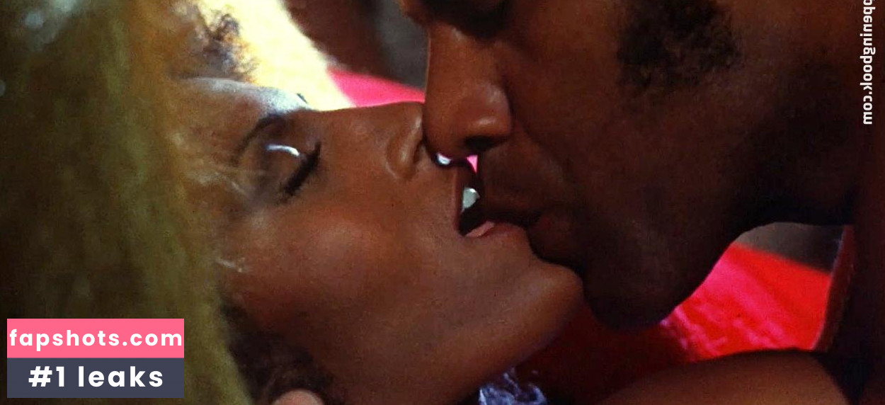 Pam Grier gallery photo #124