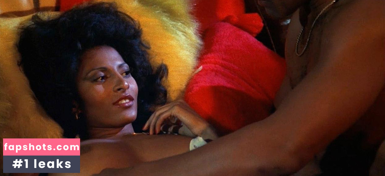 Pam Grier gallery photo #125