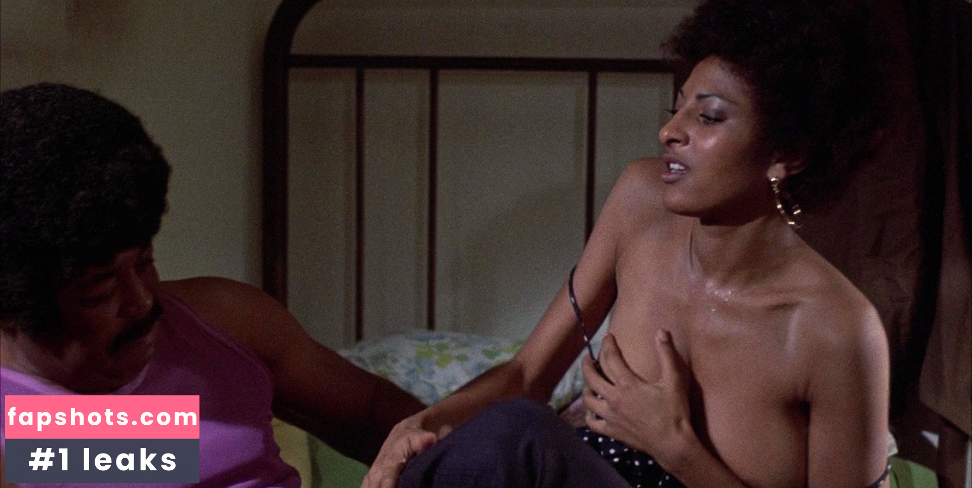 Pam Grier gallery photo #64