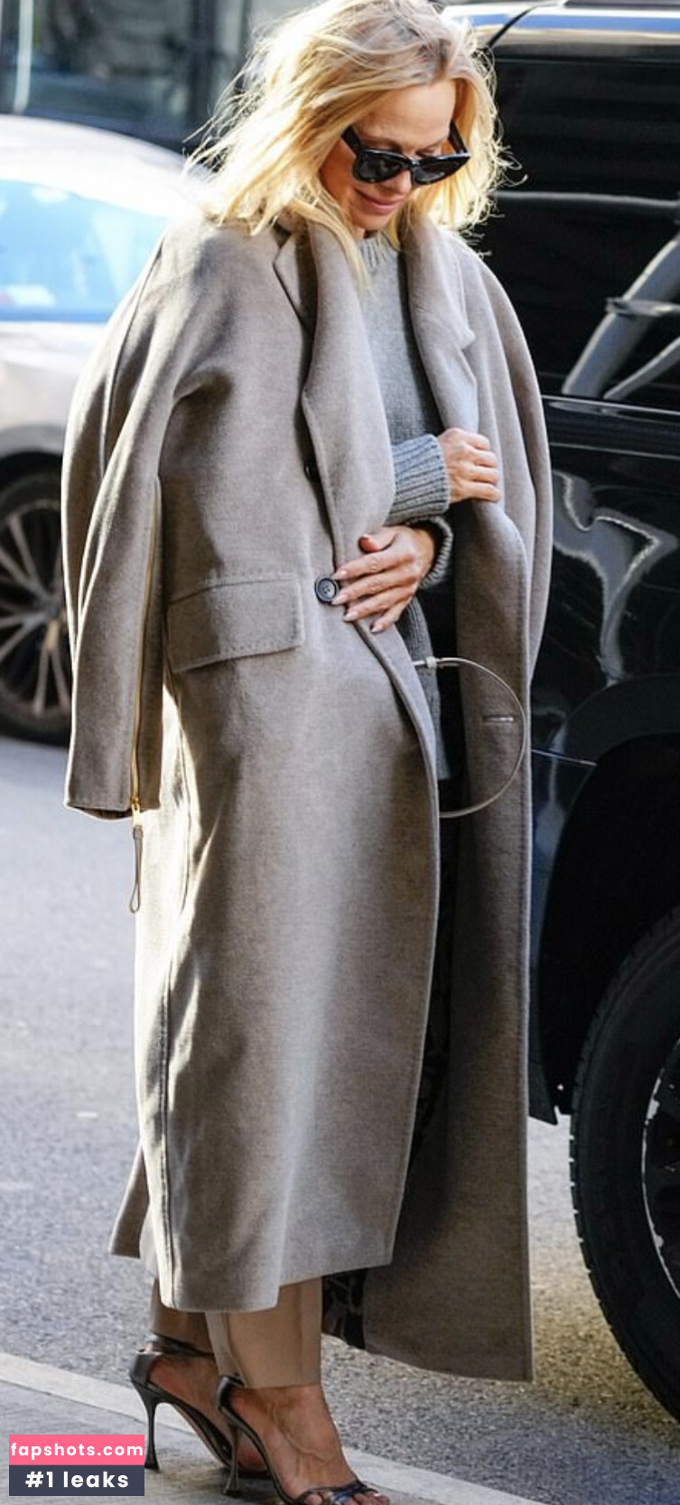 Pamela Anderson gallery photo #180