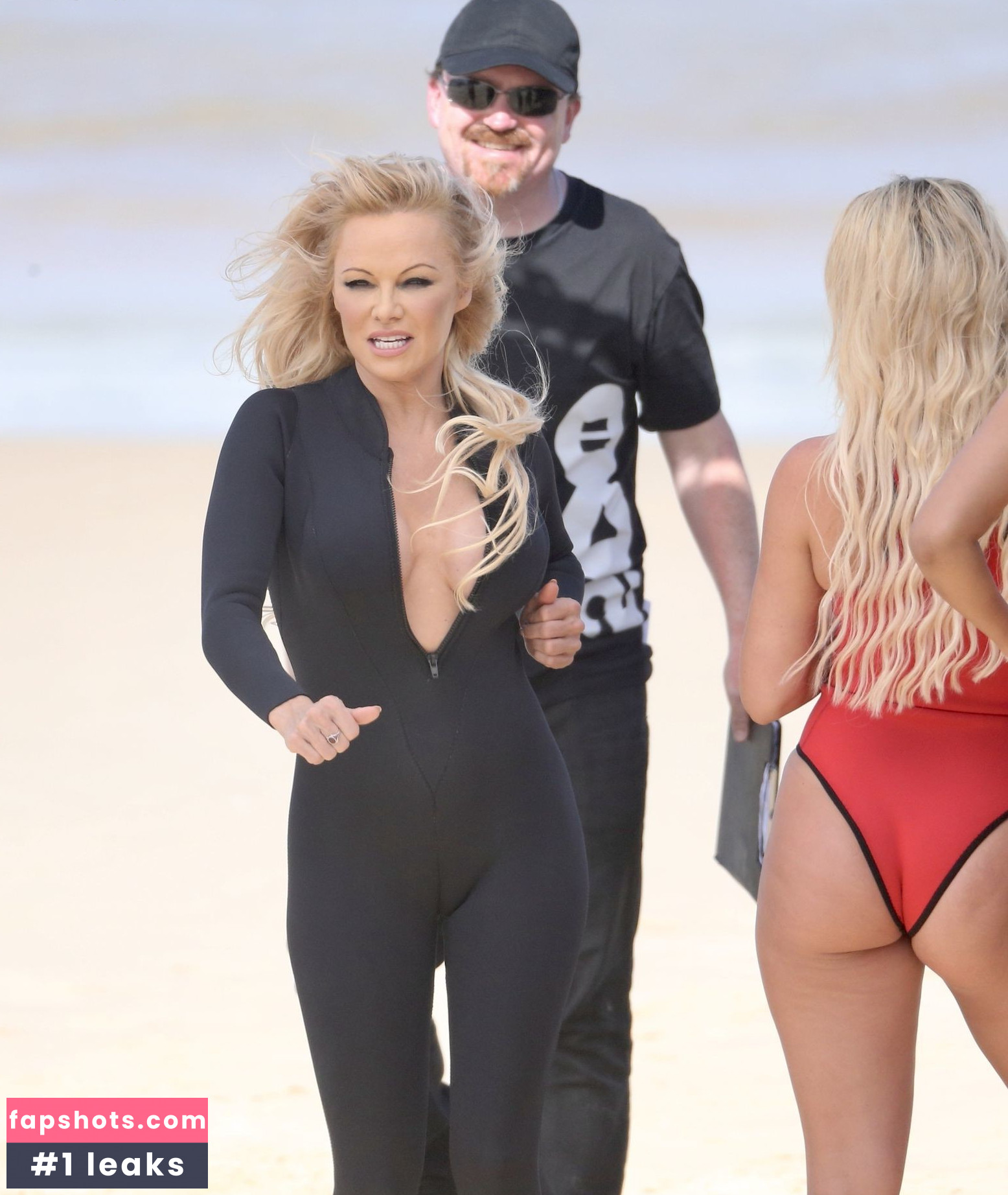 Pamela Anderson gallery photo #344