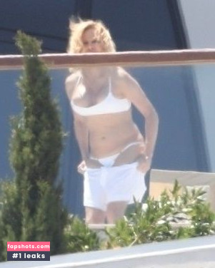 Pamela Anderson gallery photo #366