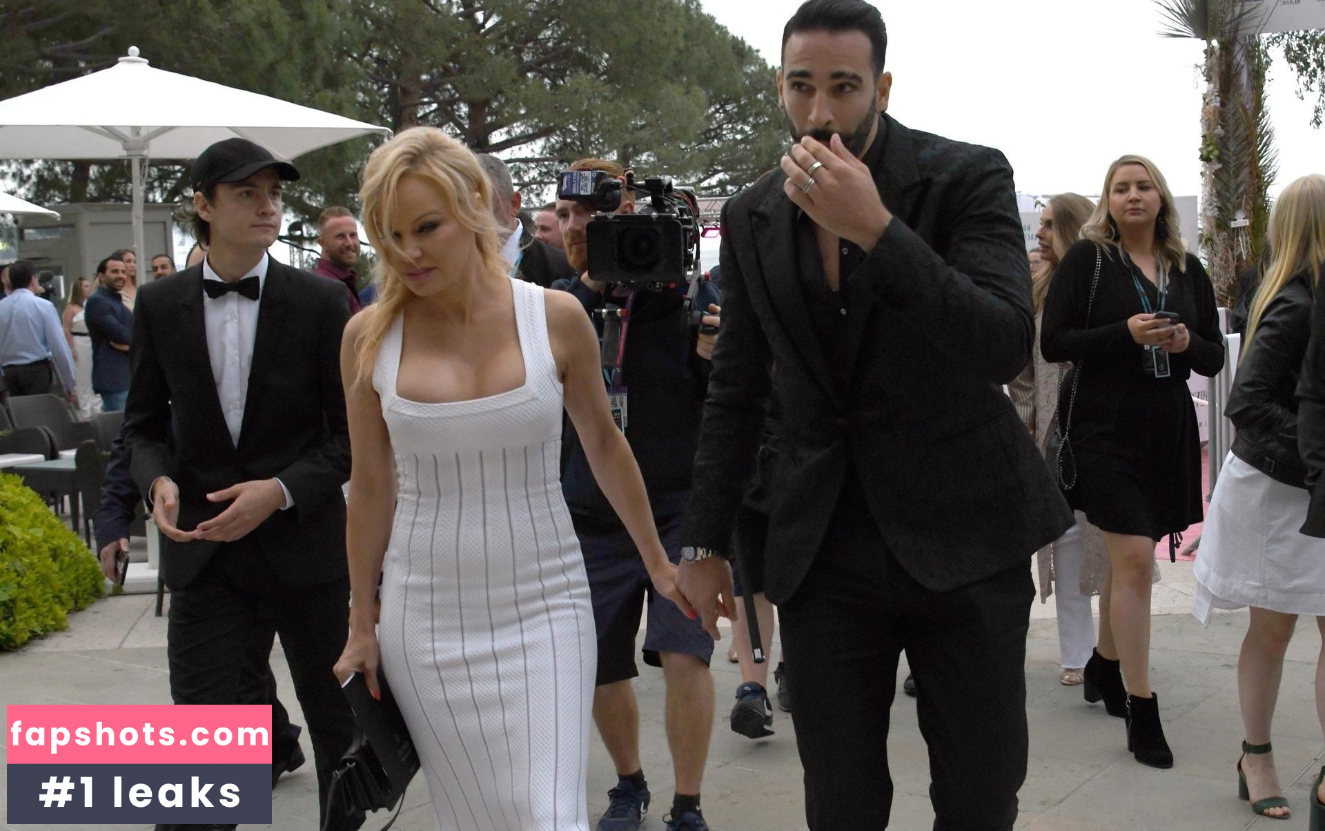 Pamela Anderson gallery photo #381