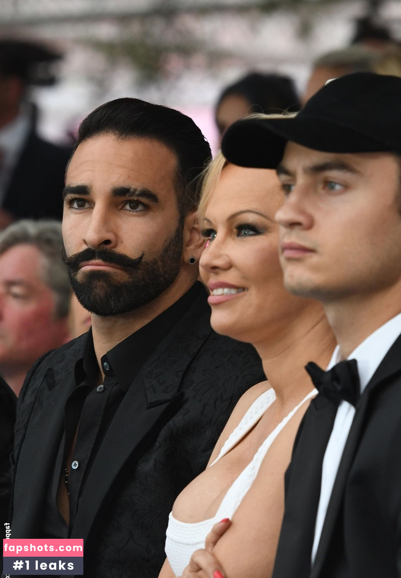 Pamela Anderson gallery photo #382