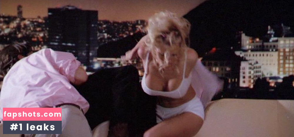 Pamela Anderson gallery photo #398