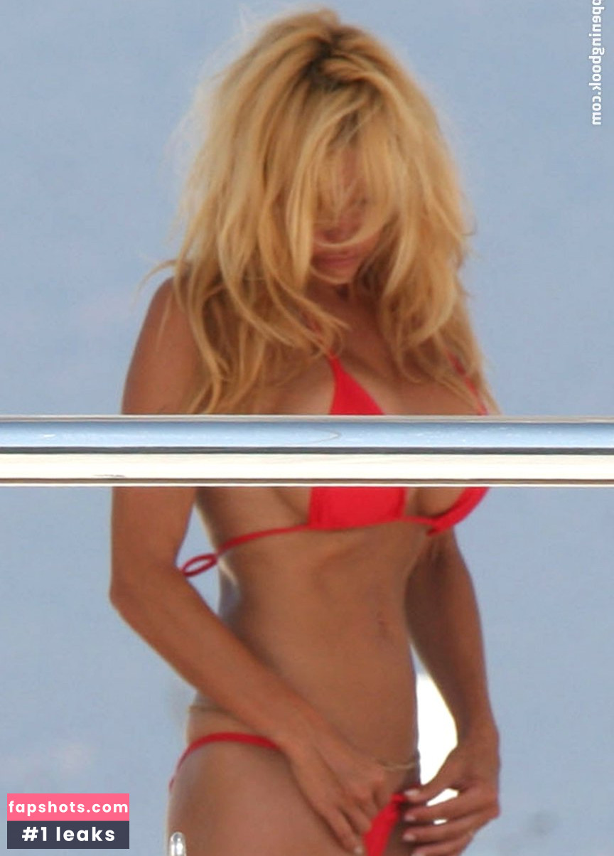Pamela Anderson gallery photo #511