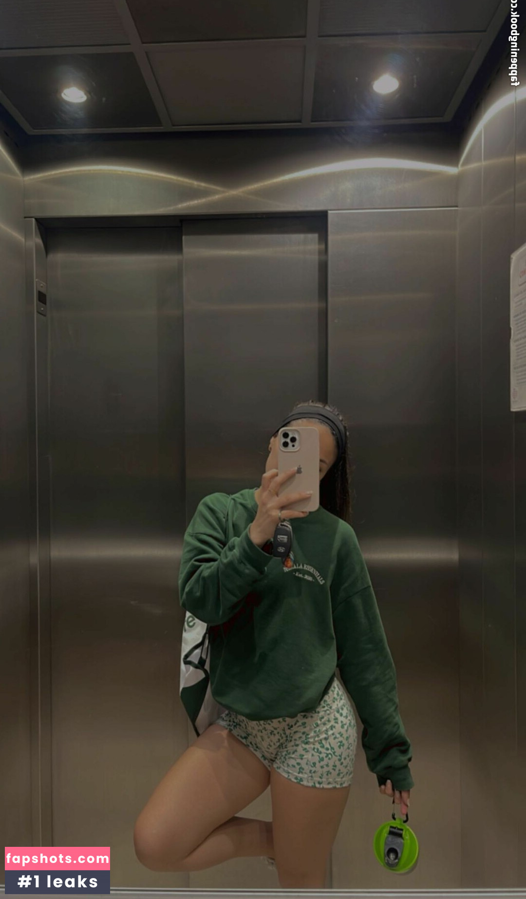 Pamela Benavente gallery photo #17