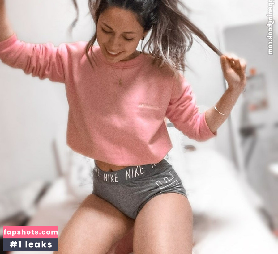 Pamela Benavente gallery photo #4