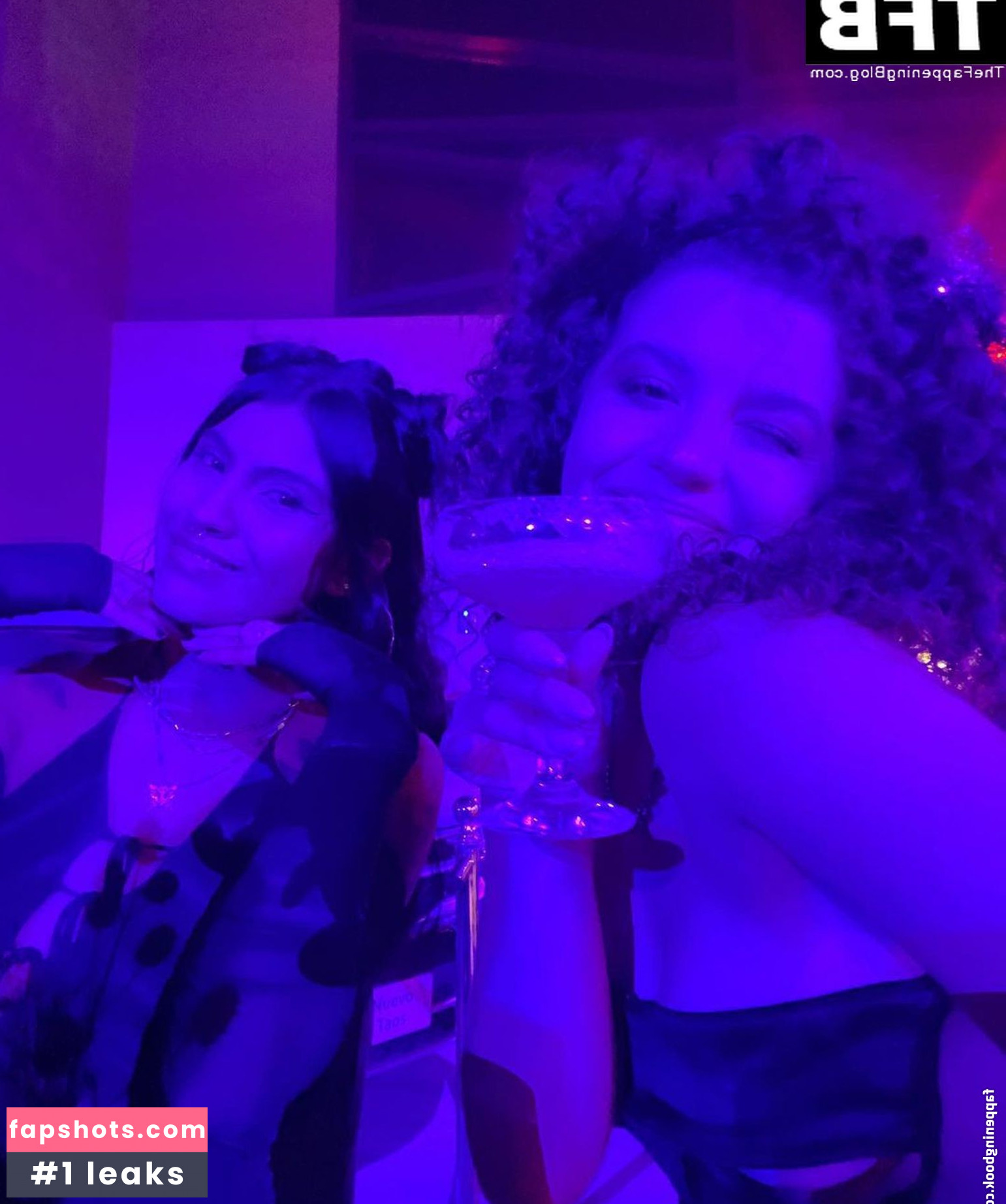 Pamela Moreno gallery photo #19