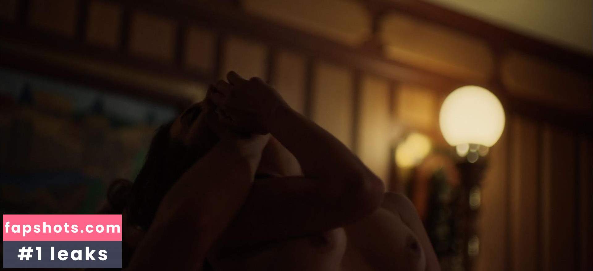 Pamela Moreno gallery photo #25