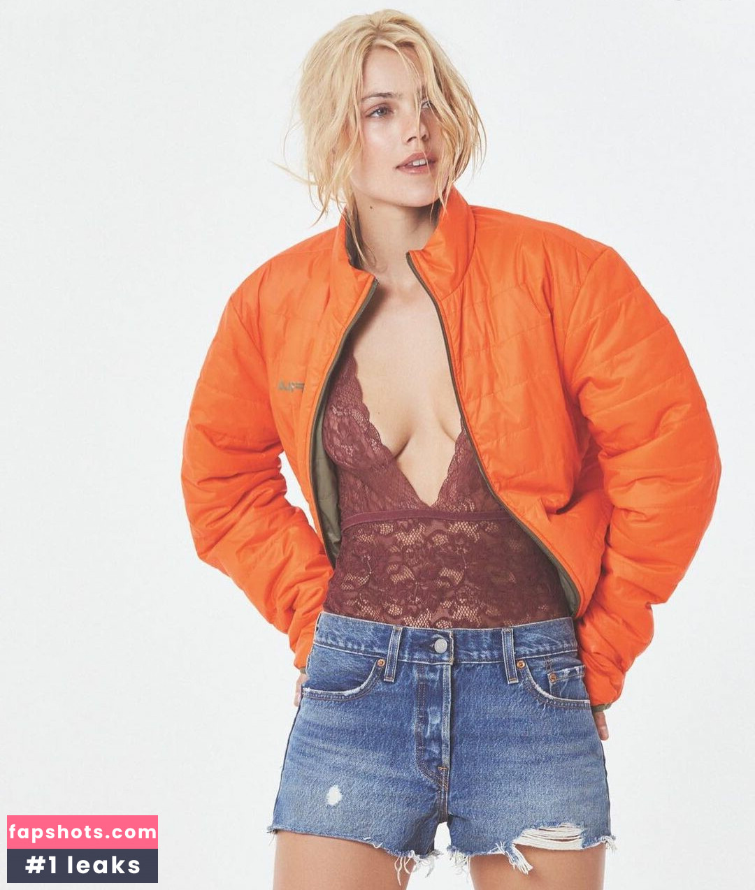 Pamela Tomé gallery photo #14