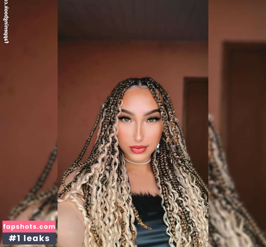 Pamella Almeida gallery photo #2