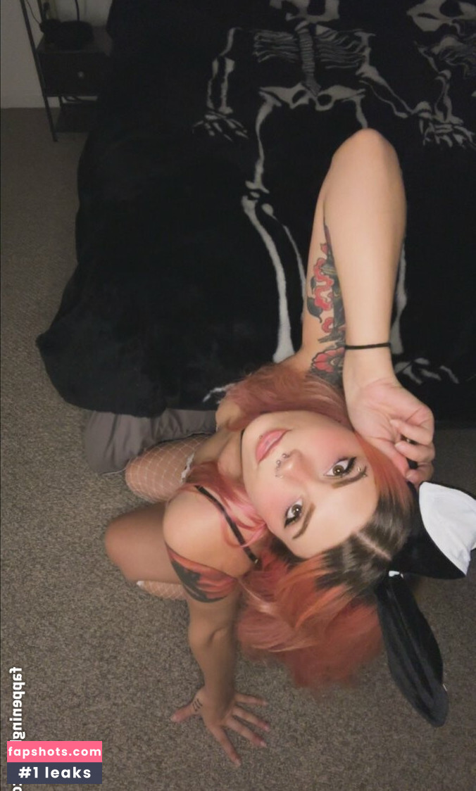 Pandahugz gallery photo #2