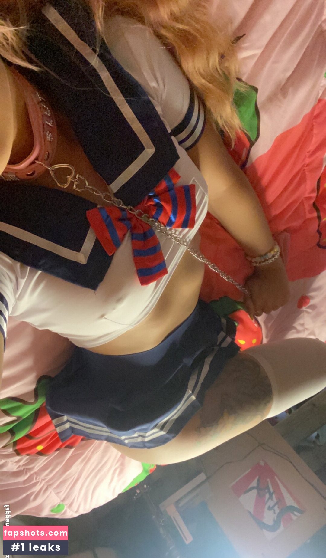 Pandahugz gallery photo #21