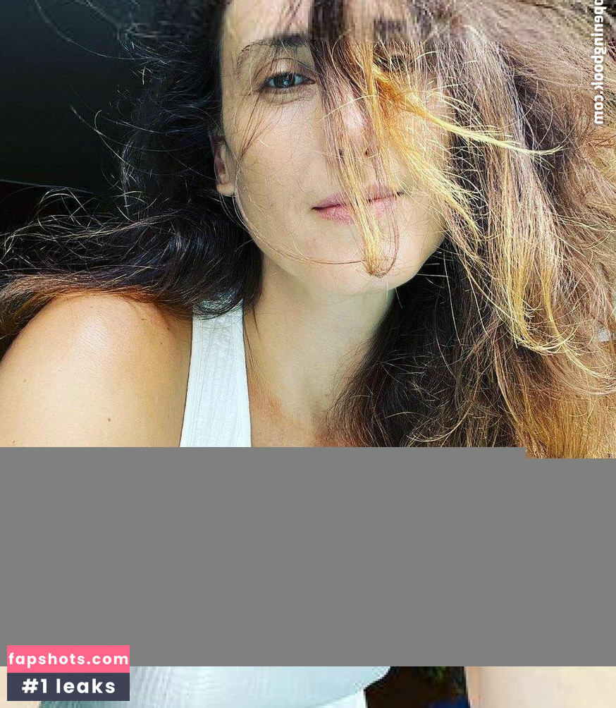 Paola Carosella gallery photo #15