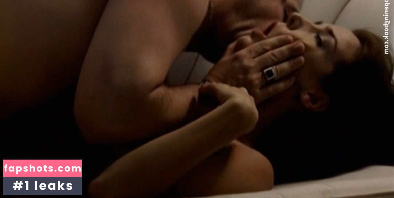 Paola Krum gallery photo #5