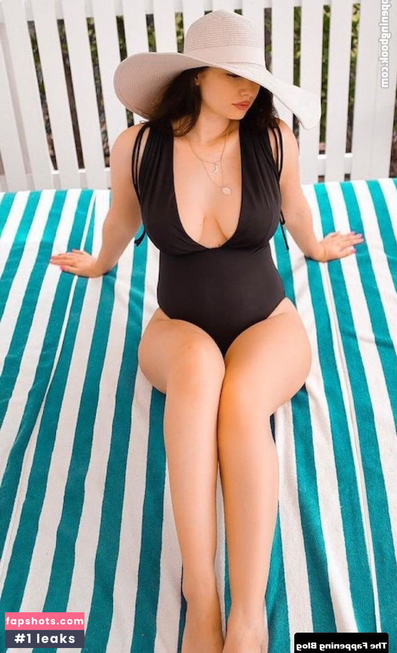 Paola Maria Koslowski gallery photo #27