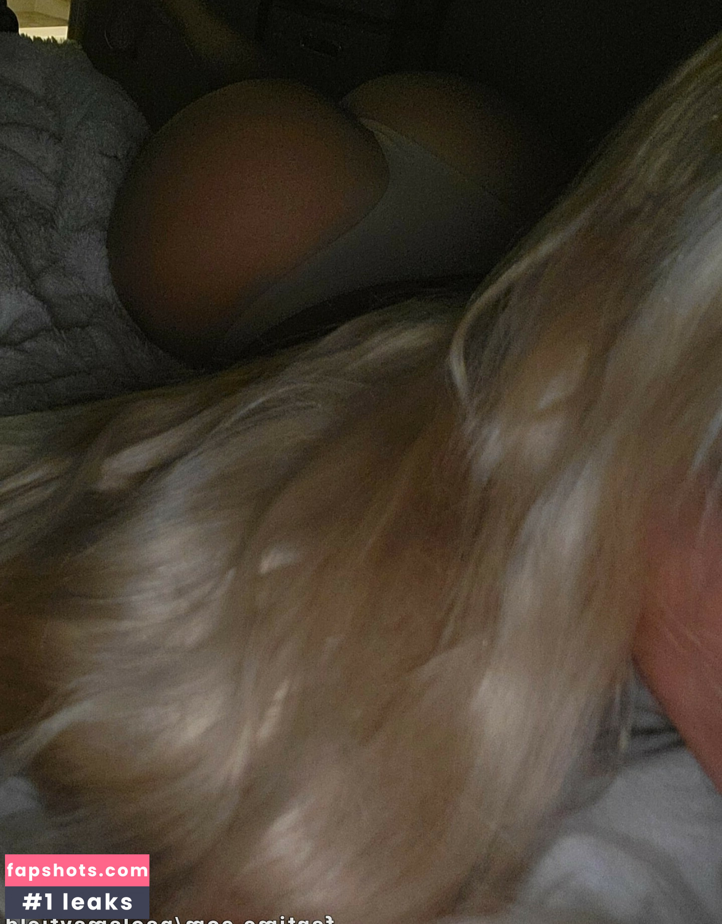 Paola Mayfield gallery photo #4