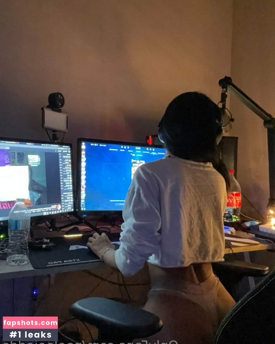 Paola Ojeda gallery photo #14