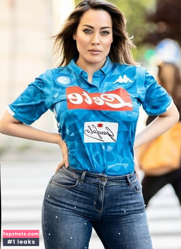 Paola Saulino gallery photo #115