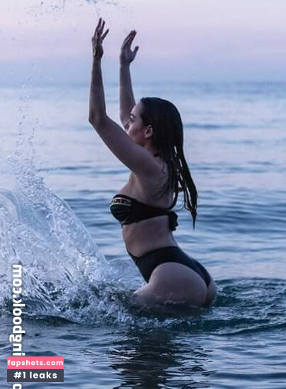 Paola Saulino gallery photo #59