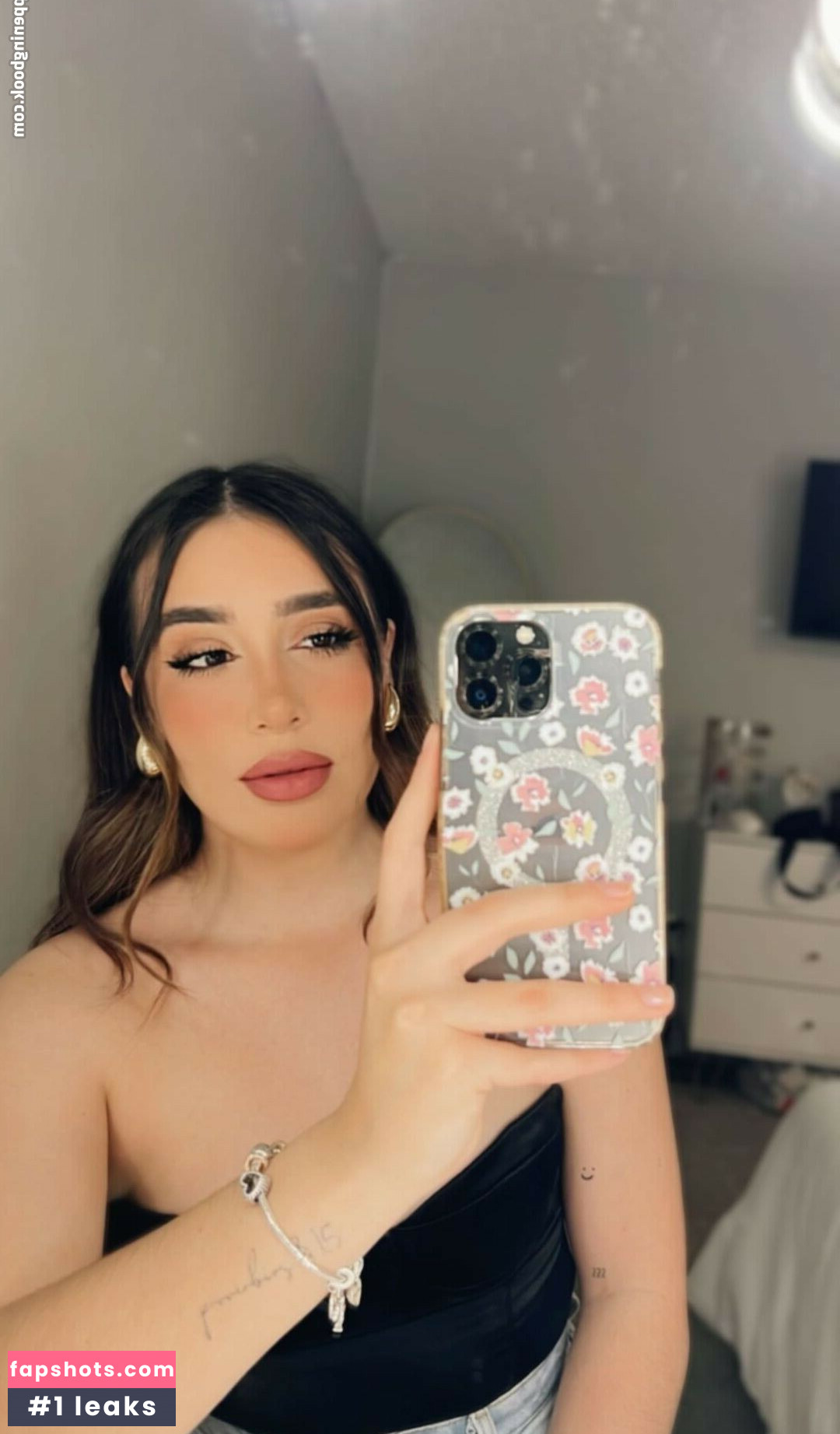 Paola Silerio gallery photo #19