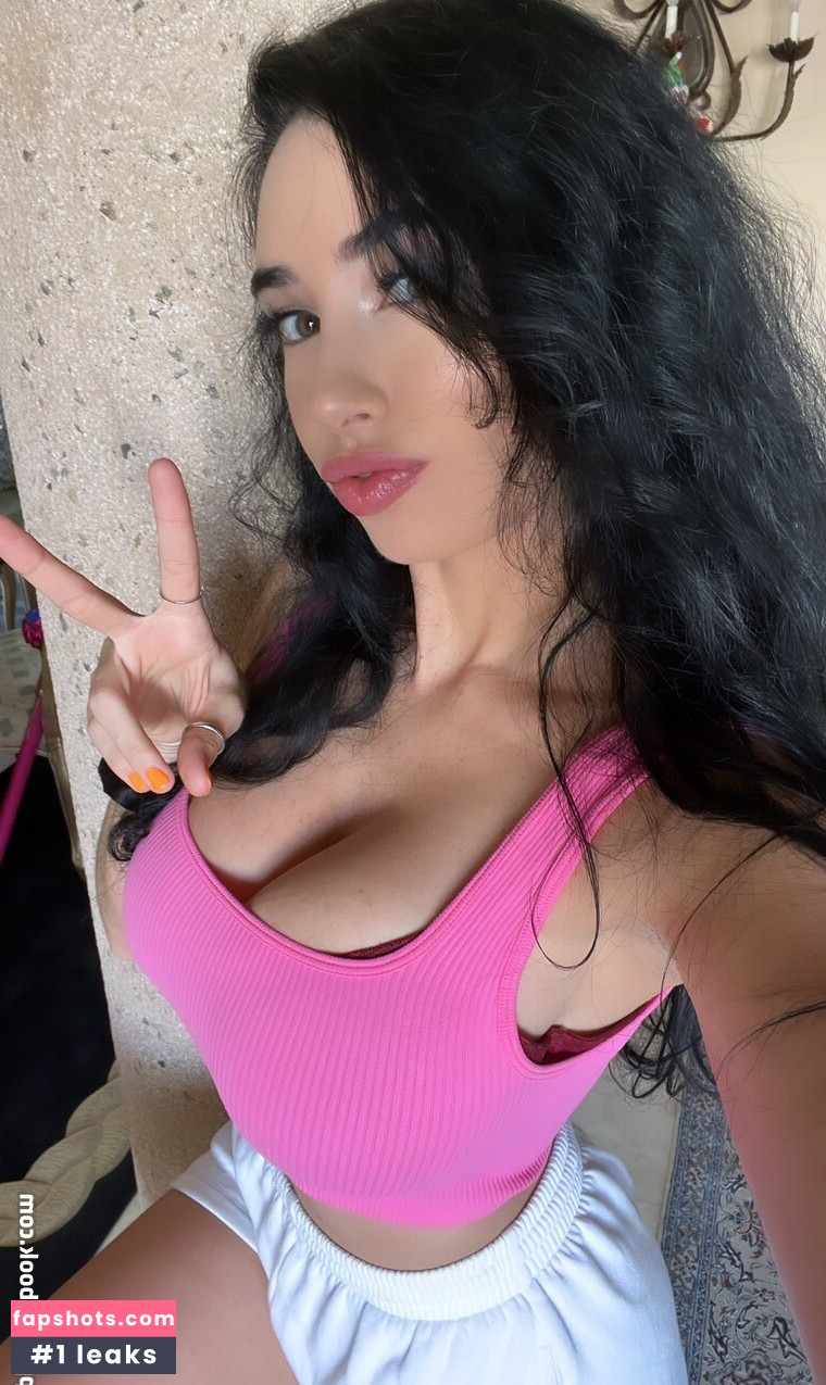 Paris Dylan gallery photo #54