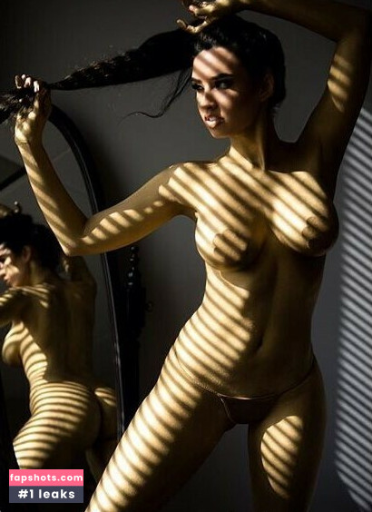 Paris Dylan gallery photo #85