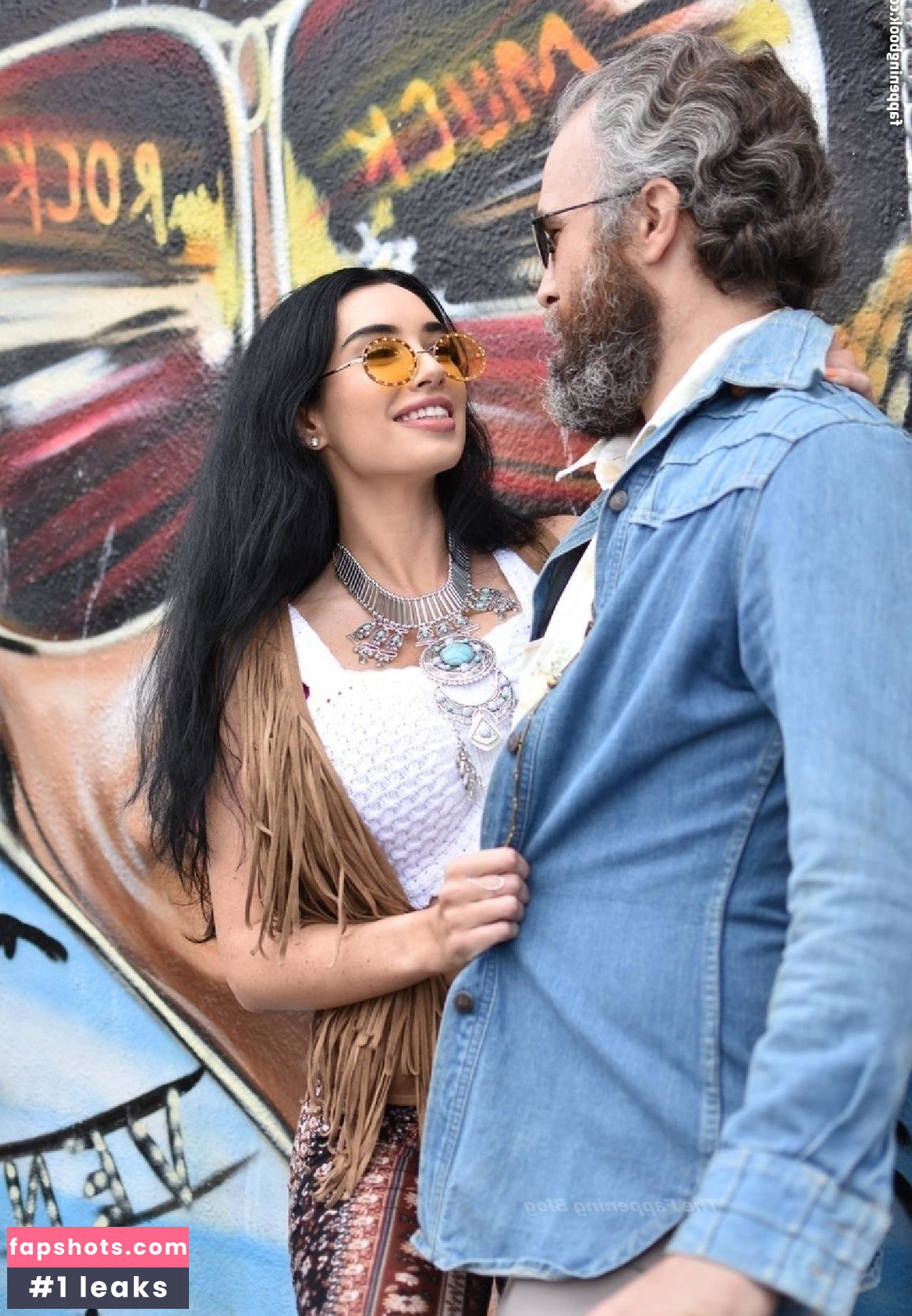 Paris Dylan gallery photo #90