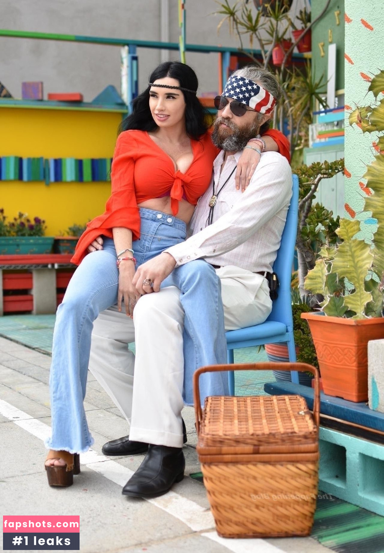 Paris Dylan gallery photo #95