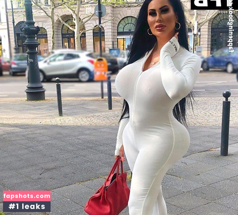 Paris Herms gallery photo #38