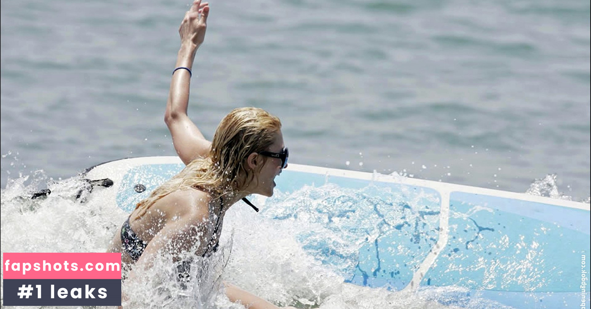 Paris Hilton gallery photo #1013