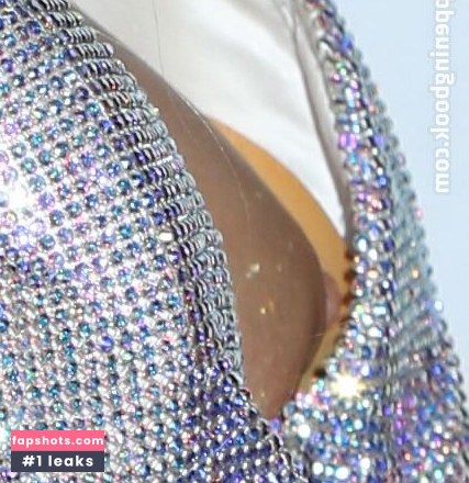 Paris Hilton gallery photo #1051