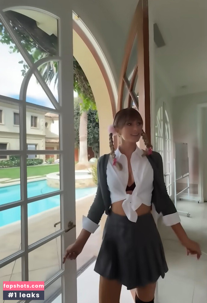 Paris Hilton gallery photo #280