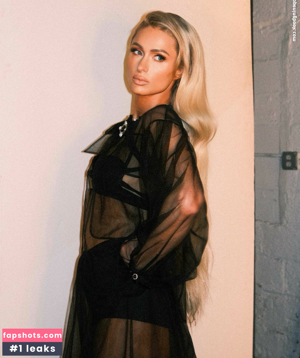 Paris Hilton gallery photo #37