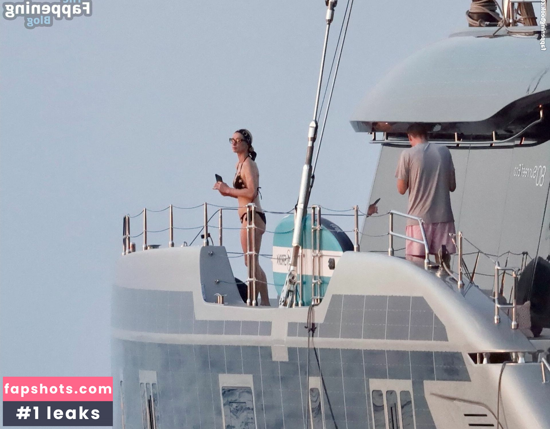 Paris Hilton gallery photo #433