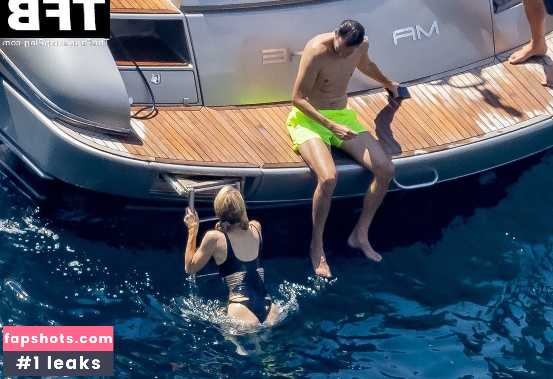 Paris Hilton gallery photo #594