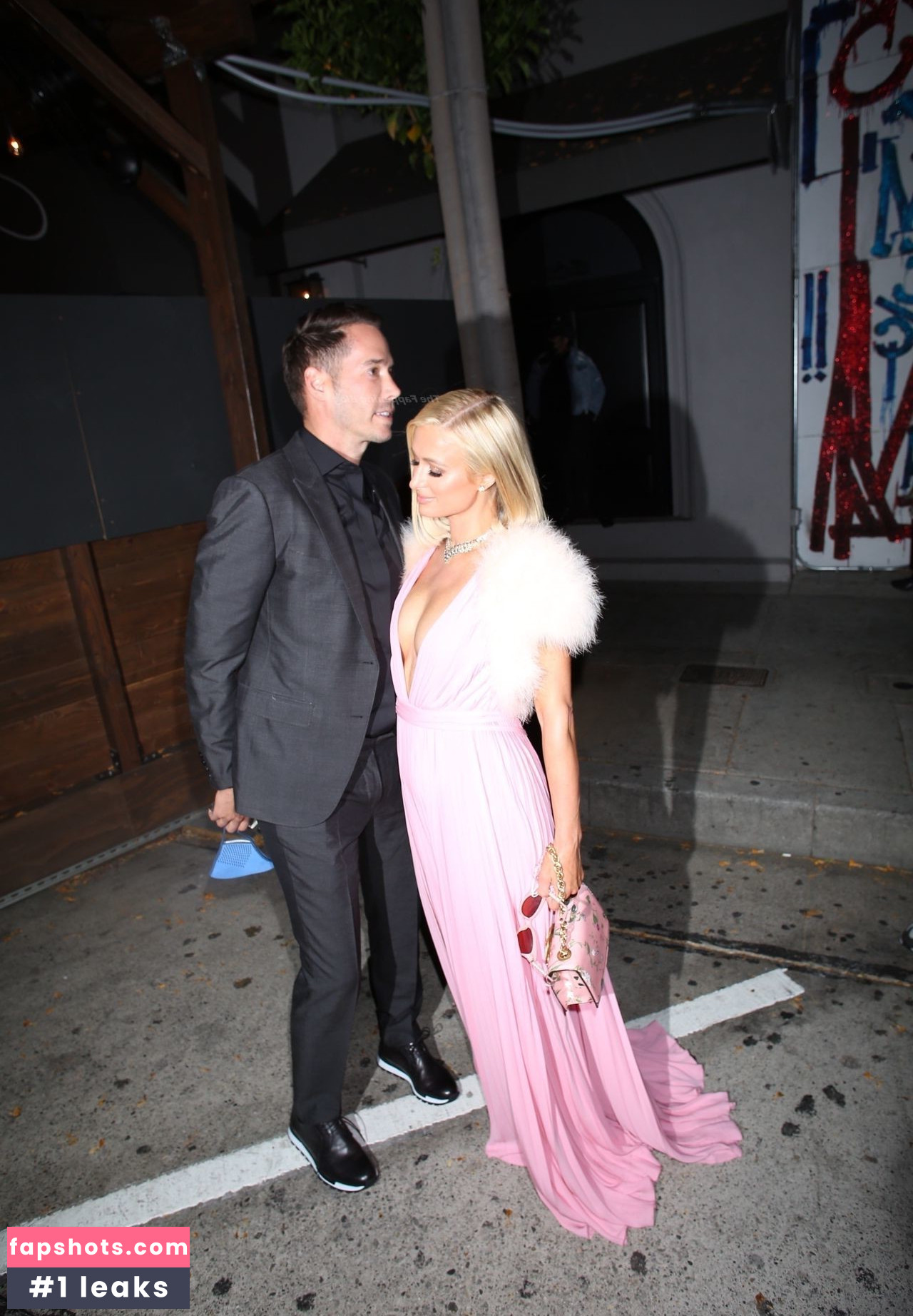 Paris Hilton gallery photo #694