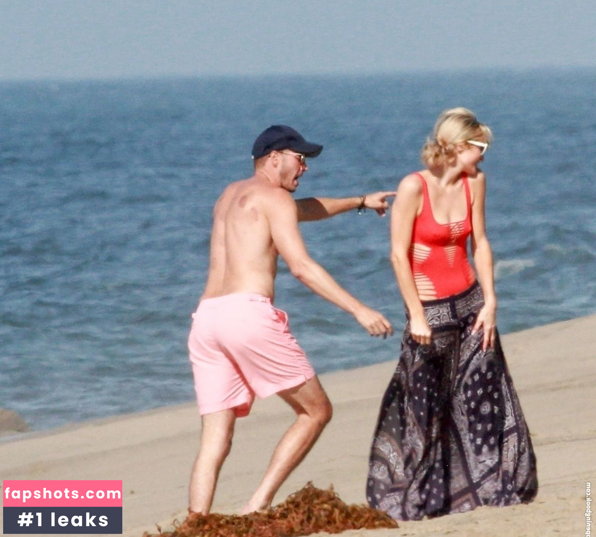 Paris Hilton gallery photo #794