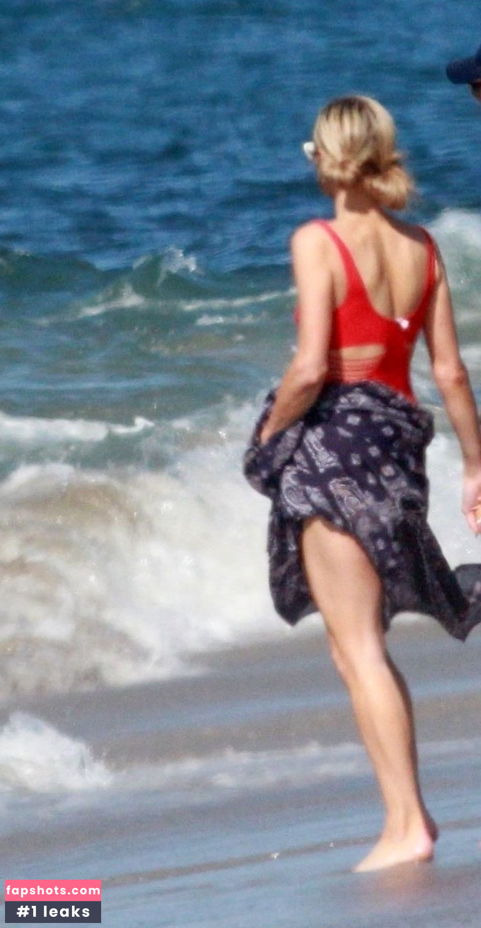 Paris Hilton gallery photo #795