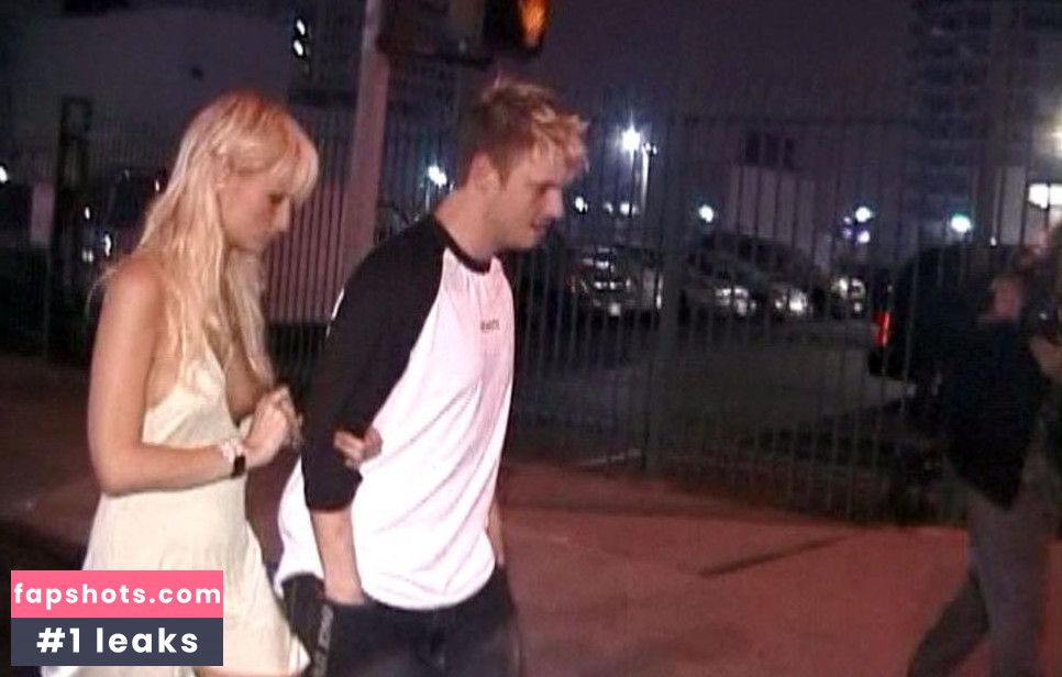 Paris Hilton gallery photo #890