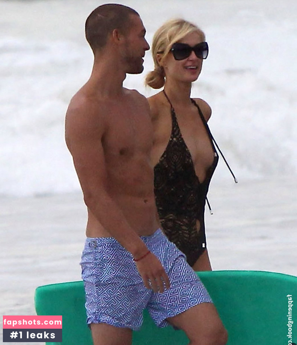 Paris Hilton gallery photo #957