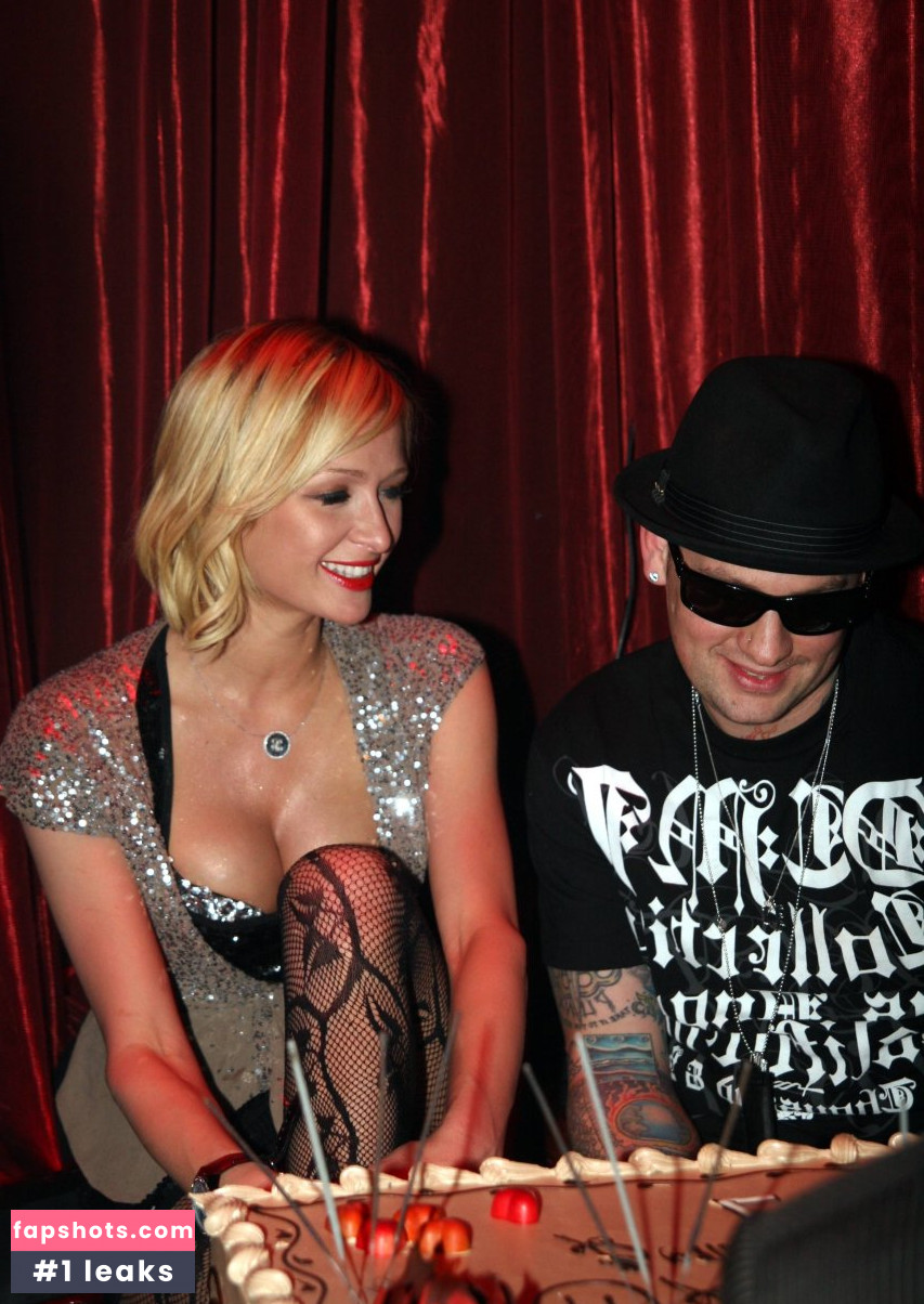 Paris Hilton gallery photo #984