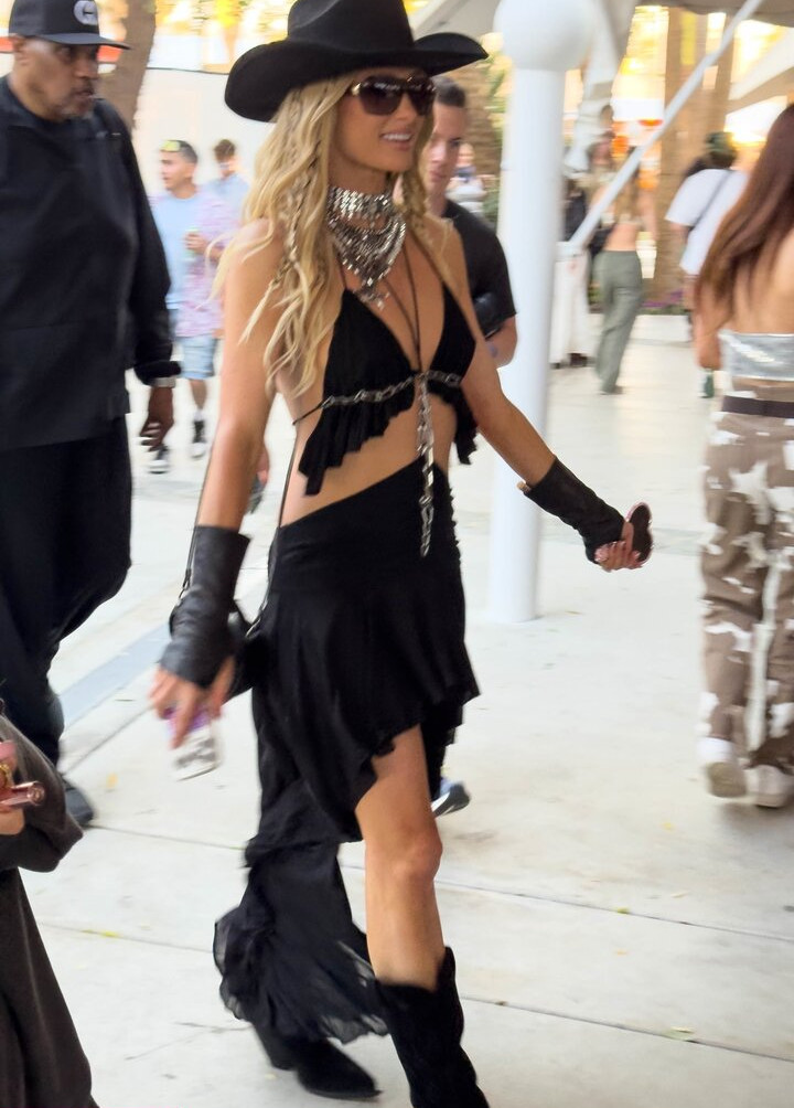 paris-hilton Nude Leaks OnlyFans Photos #466 - LeakJerk