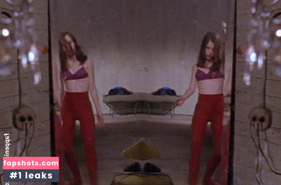 Parker Posey gallery photo #39