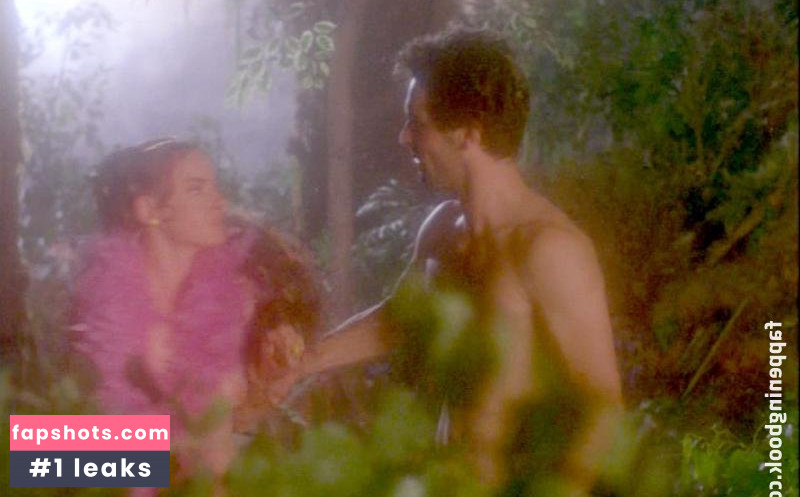 Pascale Bussières gallery photo #24