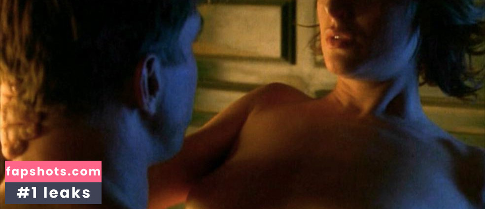 Pascale Bussières gallery photo #6